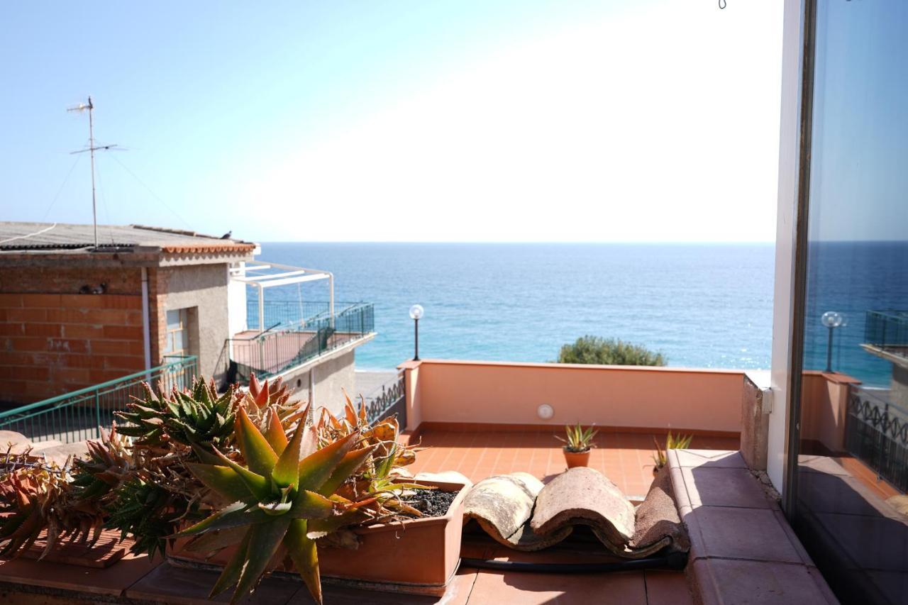 Vacanza Taormina Mare Mazzeo Exteriör bild
