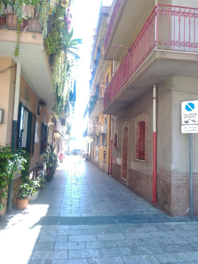 Vacanza Taormina Mare Mazzeo Exteriör bild