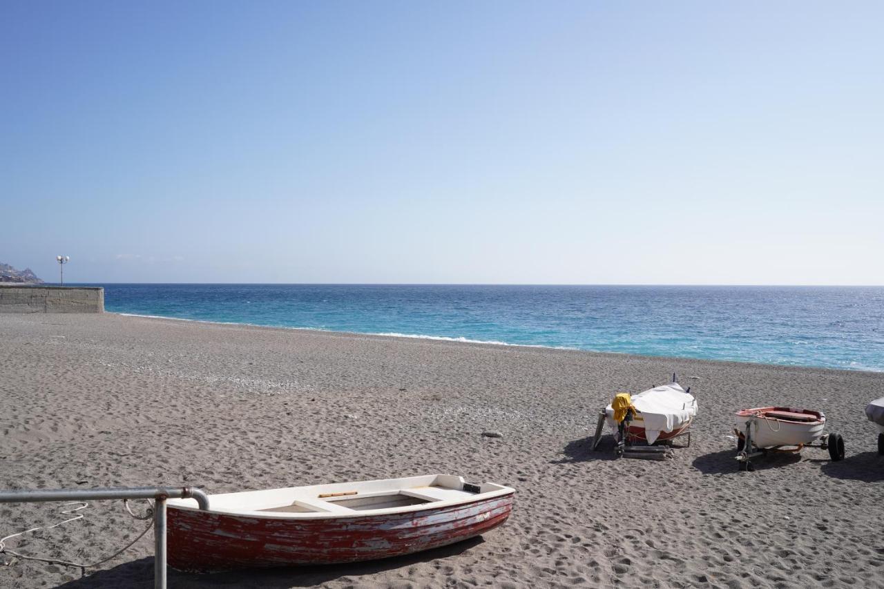 Vacanza Taormina Mare Mazzeo Exteriör bild